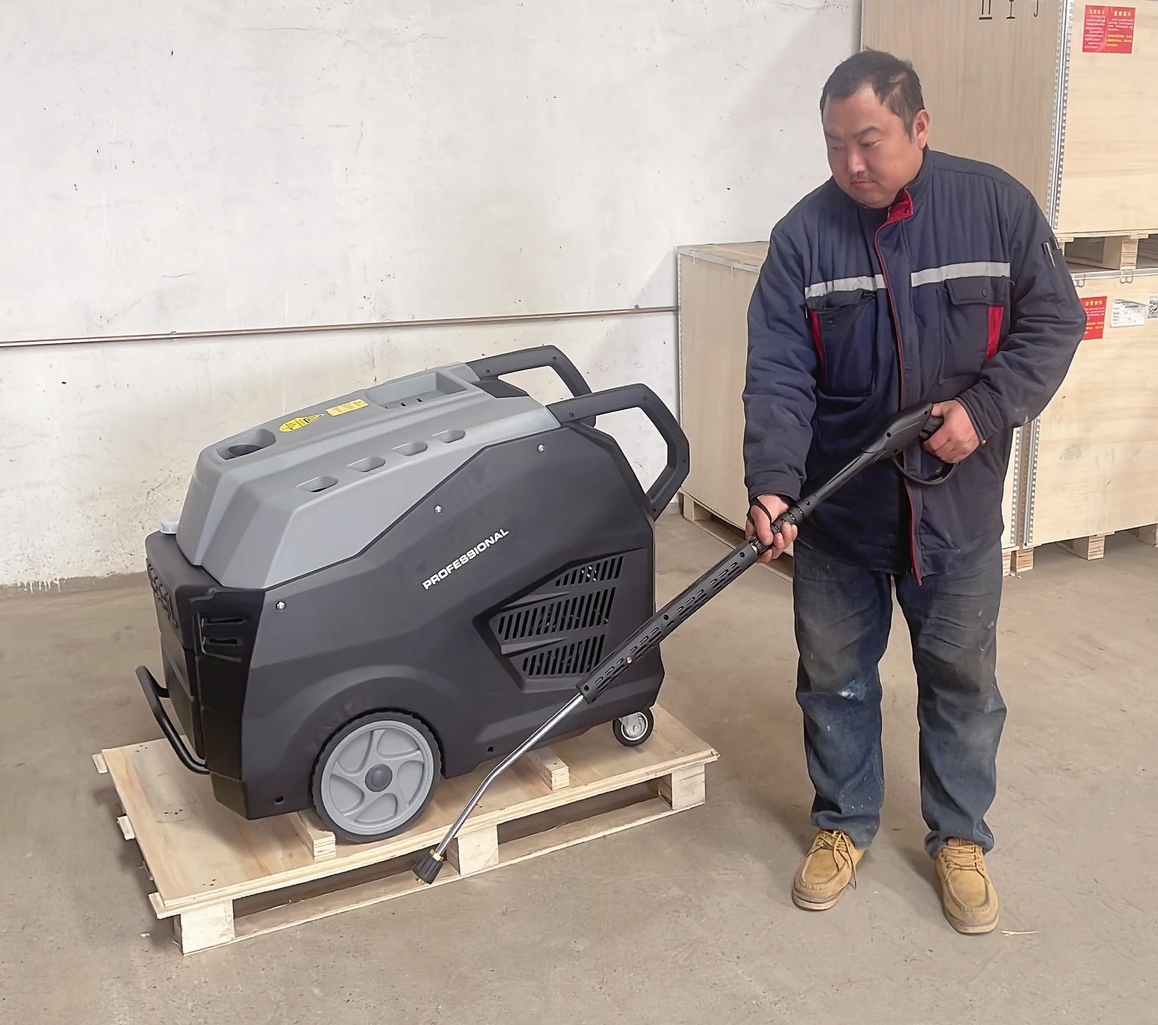 200bar Hot Water Steam High-Pressure Cleaning Machine with a Flow Rate of 15L Efficient Clean of Oil Stain Pressure Washer Pump