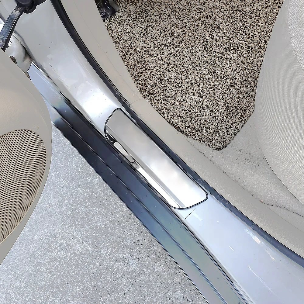 

Накладки на пороги для Mitsubishi Outlander, защитные наклейки на пороги, стайлинг, 2022-2026 гг.