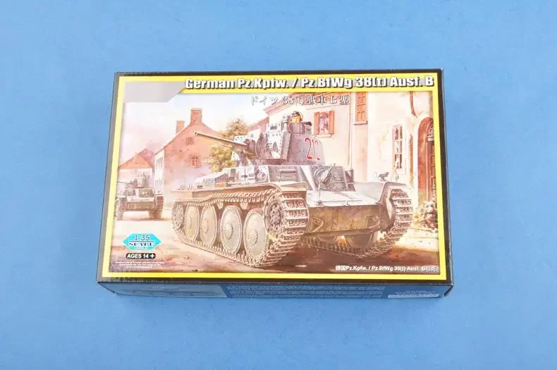 Hobby Boss 80138 1/35 German Pz.Kpfw. / Pz.BfWg 38(t) Ausf.B Kit