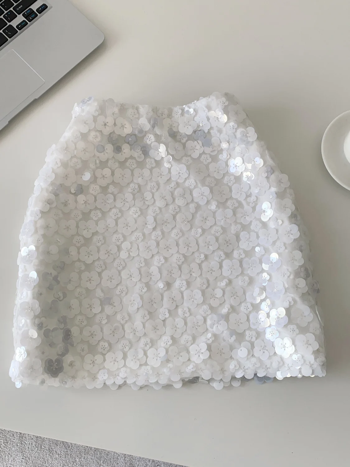 Zwaar borduurwerk kralen bloem hoge taille ort rok dames Sle woon-werkverkeer Koreaanse versie iny Tead Ci woon-werkverkeer