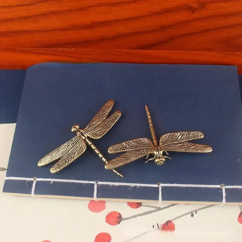 Vintage Brass Dragonfly Figurine, An Antique Bronze Art Decoration, A Unique Collectible for the Living Room, Suitable for TV Ca