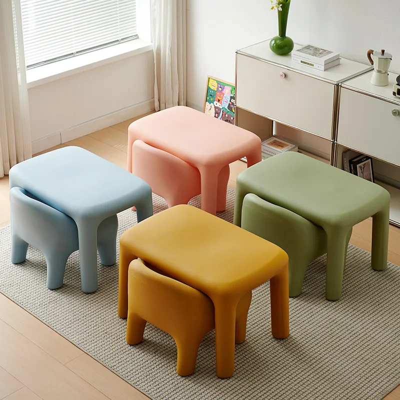 PE material children's table and chair set household kindergarten round cute environmental protection safety baby learning
