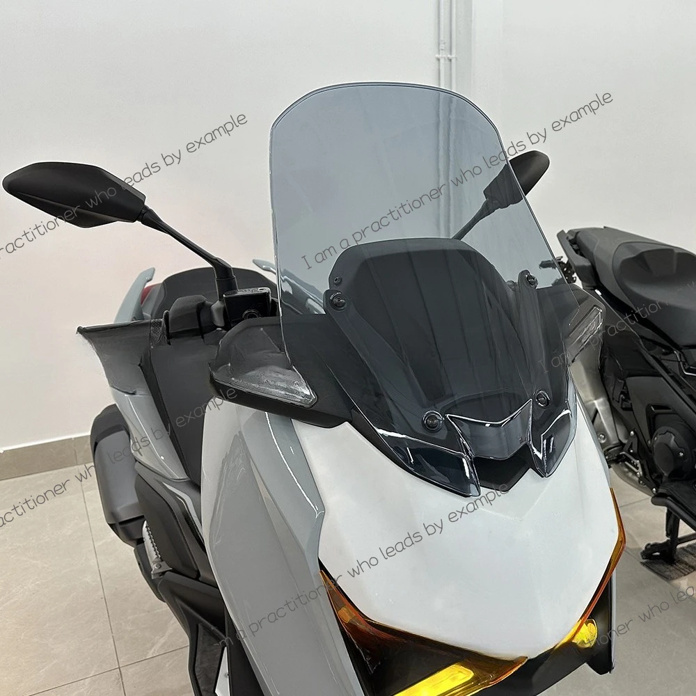 

Suitable for Yamaha XMAX300 heightened front windshield, enlarged windshield