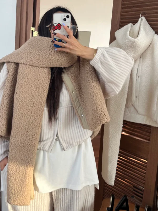 

Winter New Lamb Fur Inteated Motorcycle Jaet Women's Scarf Faion Set Two-Piece Set Versatile Double-Sided Wear Vest