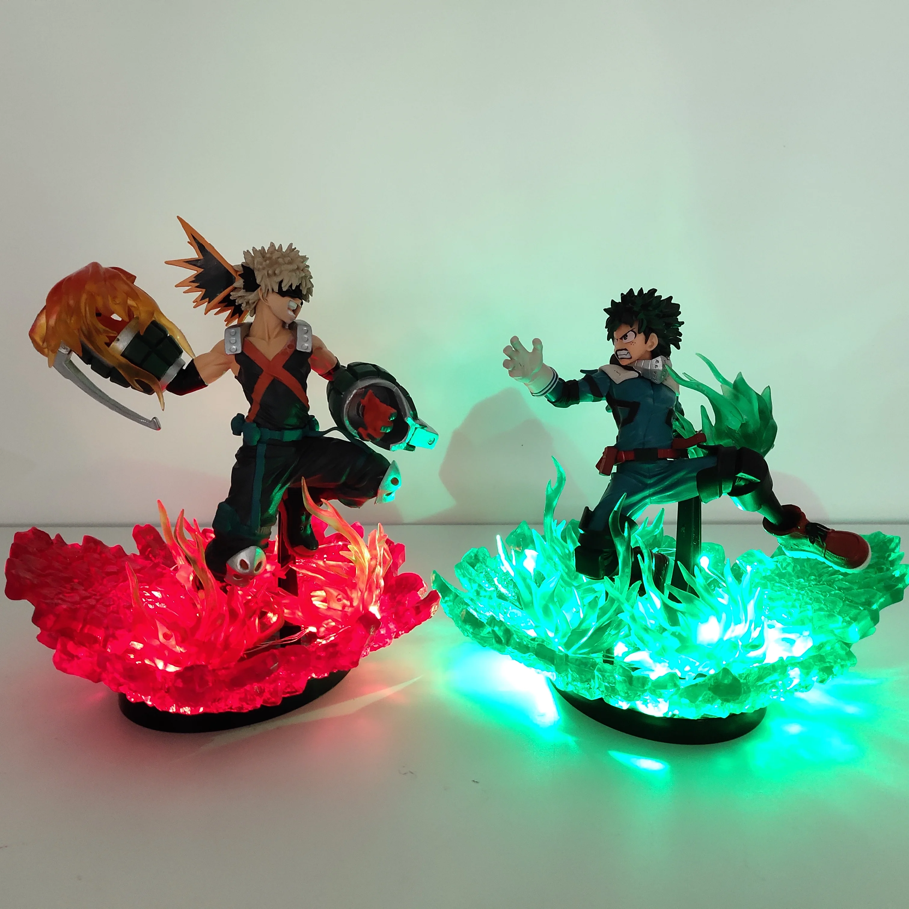 

Мой герой Академия Аниме Мидория Изуку и Бакуго Кацуки Лампа Светодиодная лампа Фигурки Модель Фигурка Фигурка и основание и лампа DIY