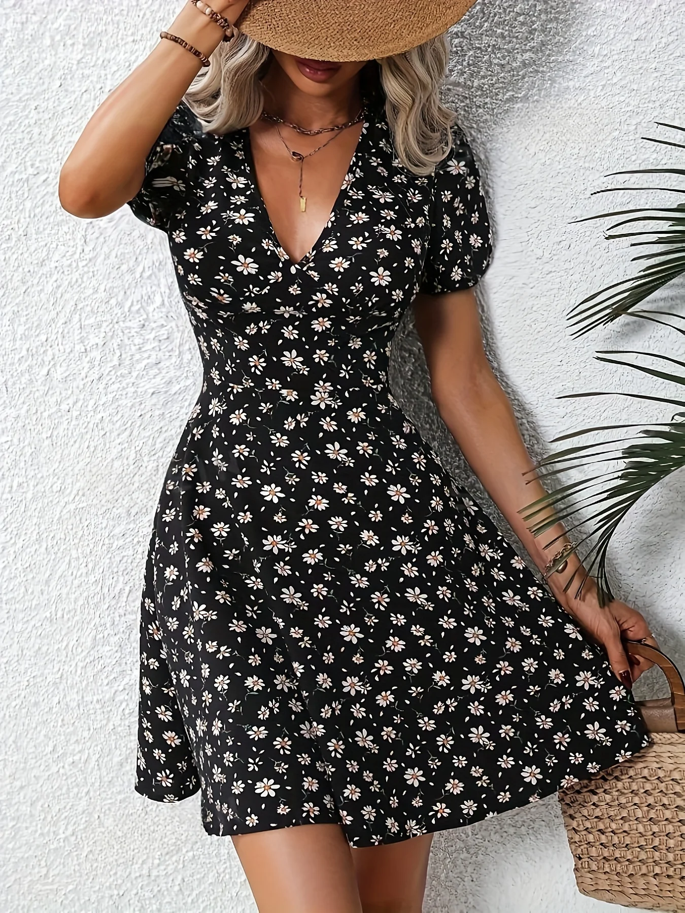 New Summer Women's Elegant Floral Printed Dress Casual Vacation Sweet V Neck Puff Sleeve Dresses