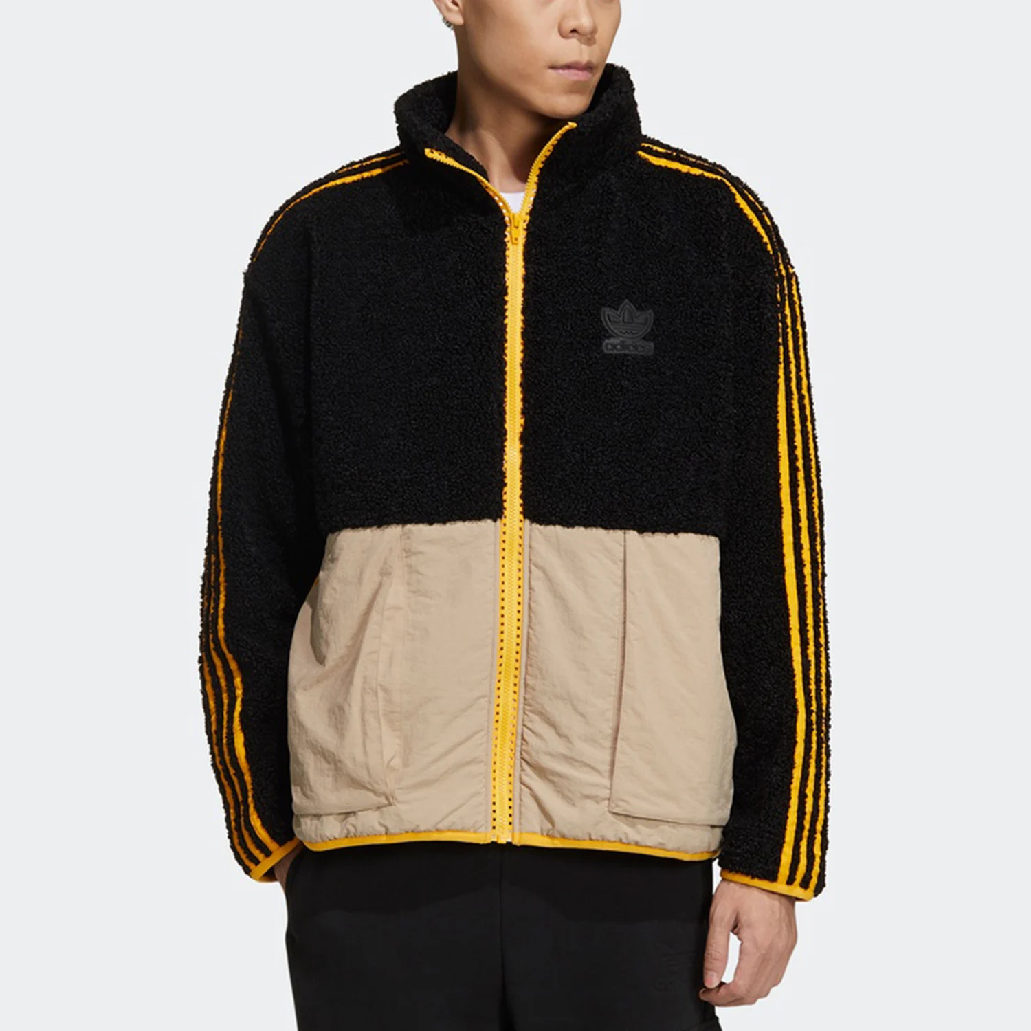 

Adidas genuine Originals Sherpa Jacket men's jacket GT7295