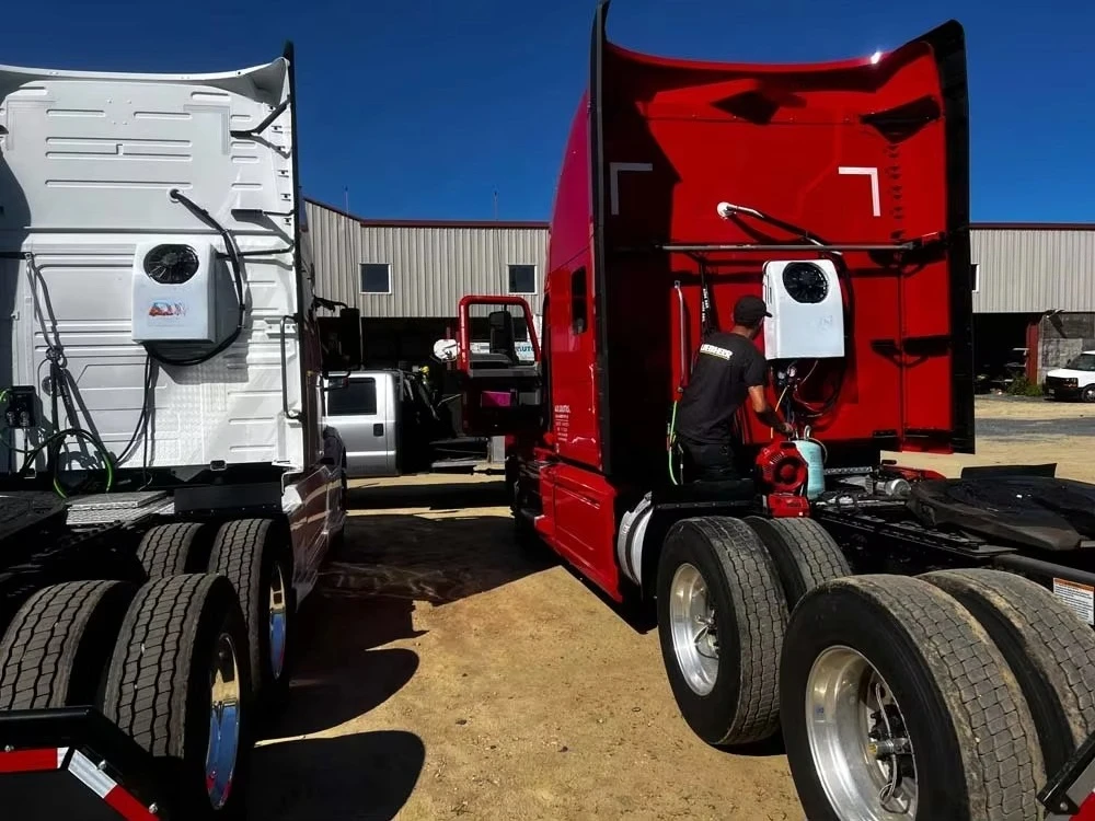 شاحنة تكييف الهواء الكهربائية RV وقوف السيارات تكييف الهواء DC12V 2600 واط التيار المتناوب جرار فان العلوي تكييف الهواء الكهربائي