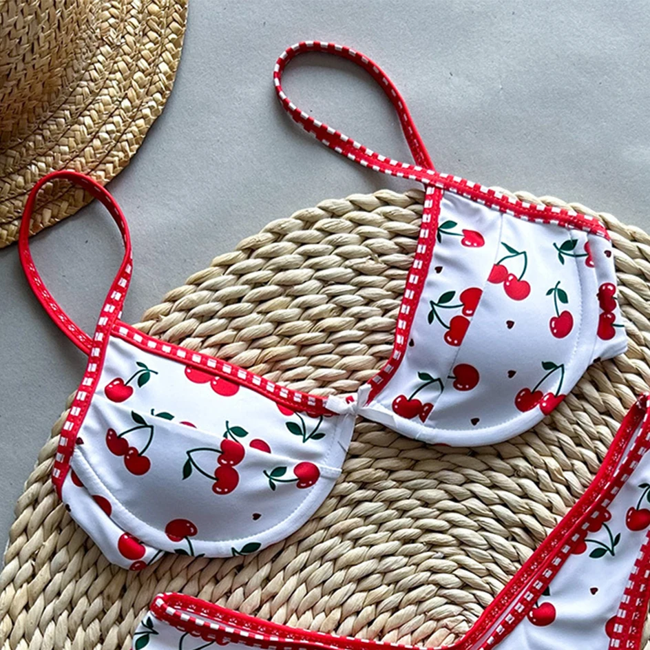 Set Bikini seksi motif ceri untuk wanita, pakaian renang Halter tali, pakaian renang segitiga Thong mikro, pakaian mandi potongan tinggi, tren 2 potong