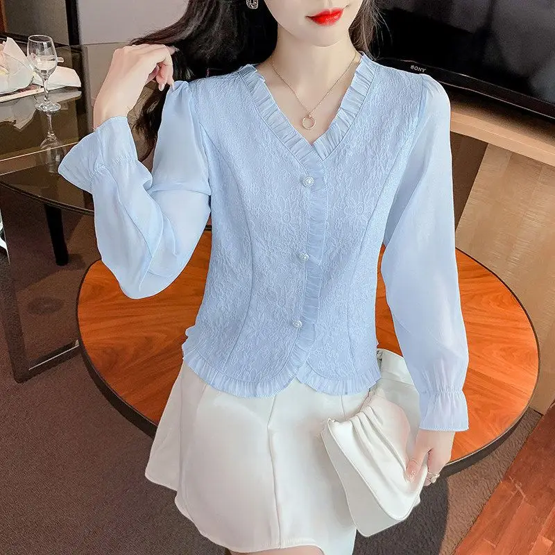 French Jacquard Pullover V-neck Shirt Women\'s Long Sleeved 2024 Autumn New Western Fashion Solid Color Chiffon Flare Sleeve Tops