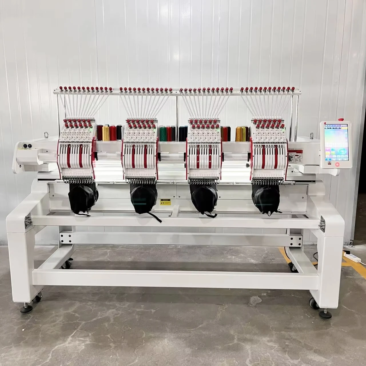 Yeshi Multifunctional High Quality Automatic 4 Heads Multi Needles Computerized Embroidery Machine for Flat/Cap/T-shirt