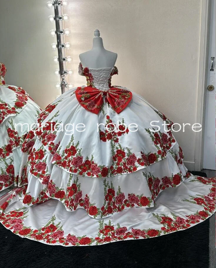 Witte Prinses Mexicaanse Charro Quinceanera Jurken 2025 Rode Bloemen Applique Off Shoulder Corset Sweet 15 Vestidos De Quinceañera