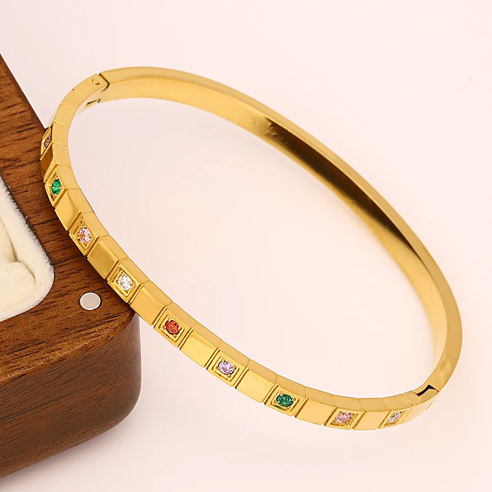 Greatera Edelstahl-Armband, quadratische Gitter, kleine farbige Zirkone, Armreif, goldfarben, Delikatesse, beliebter Damenschmuck-Charm