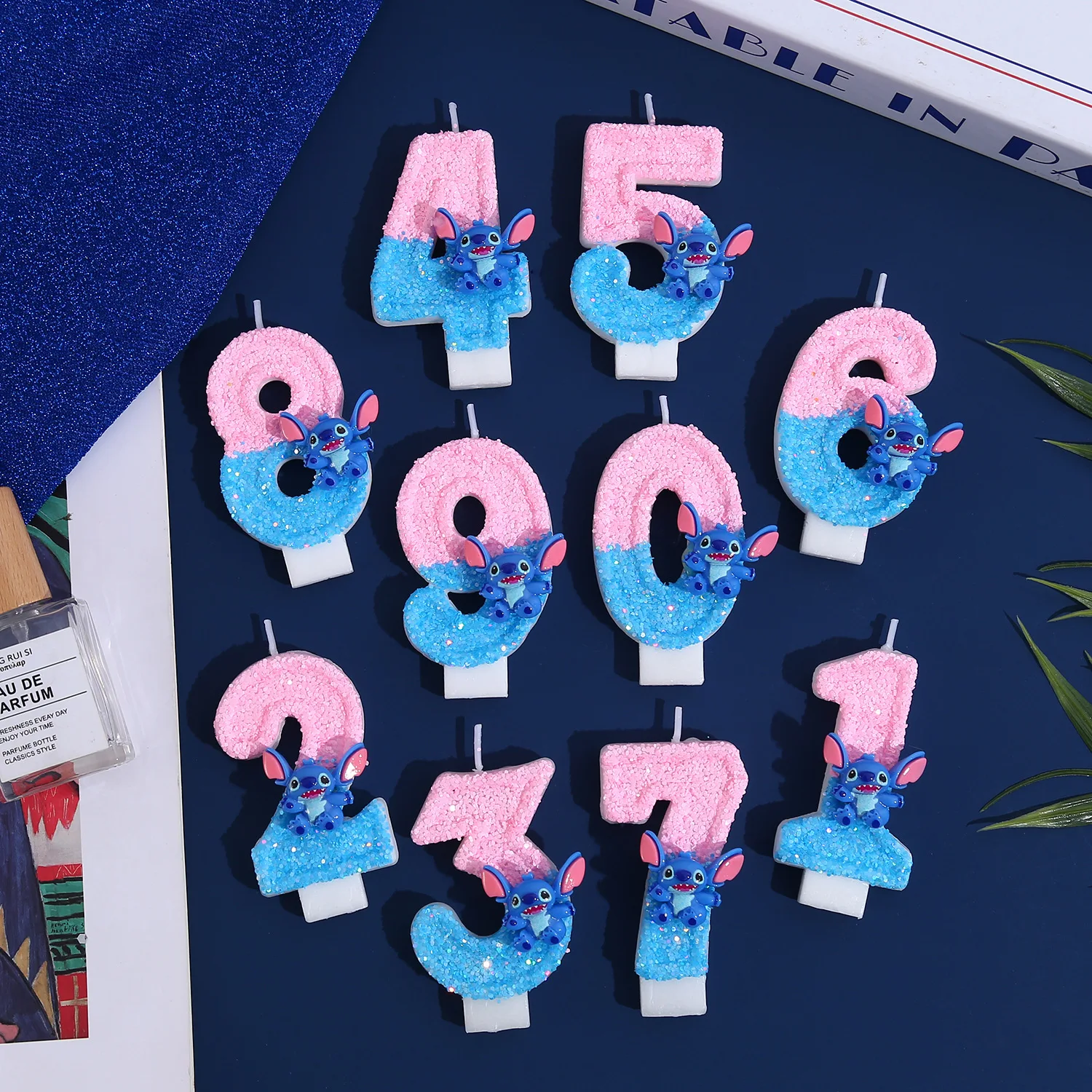 شمعة عيد ميلاد رقمية إبداعية بعمر سنة واحدة، شمعة كعكة عيد ميلاد لطيفة باللون الأزرق