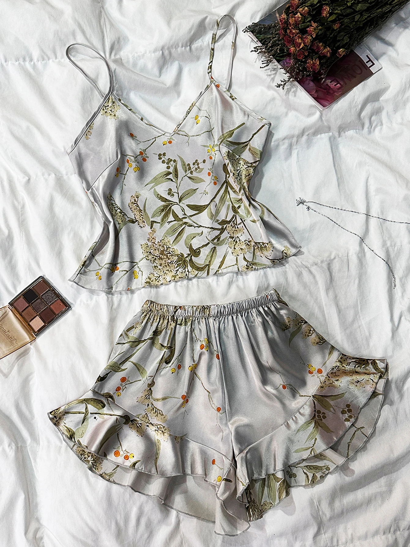 Spring summer imitation silk pajamas two-piece sleeveless fashion printed shorts Home suit sexy halter shorts