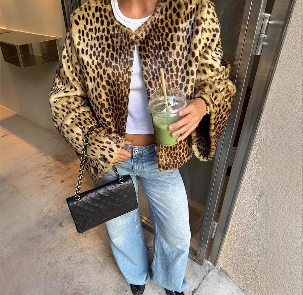 

Fashion Temperament Casual Style Warm Leopard Print Short Jacket for Women Autumn/winter 2025 New Item