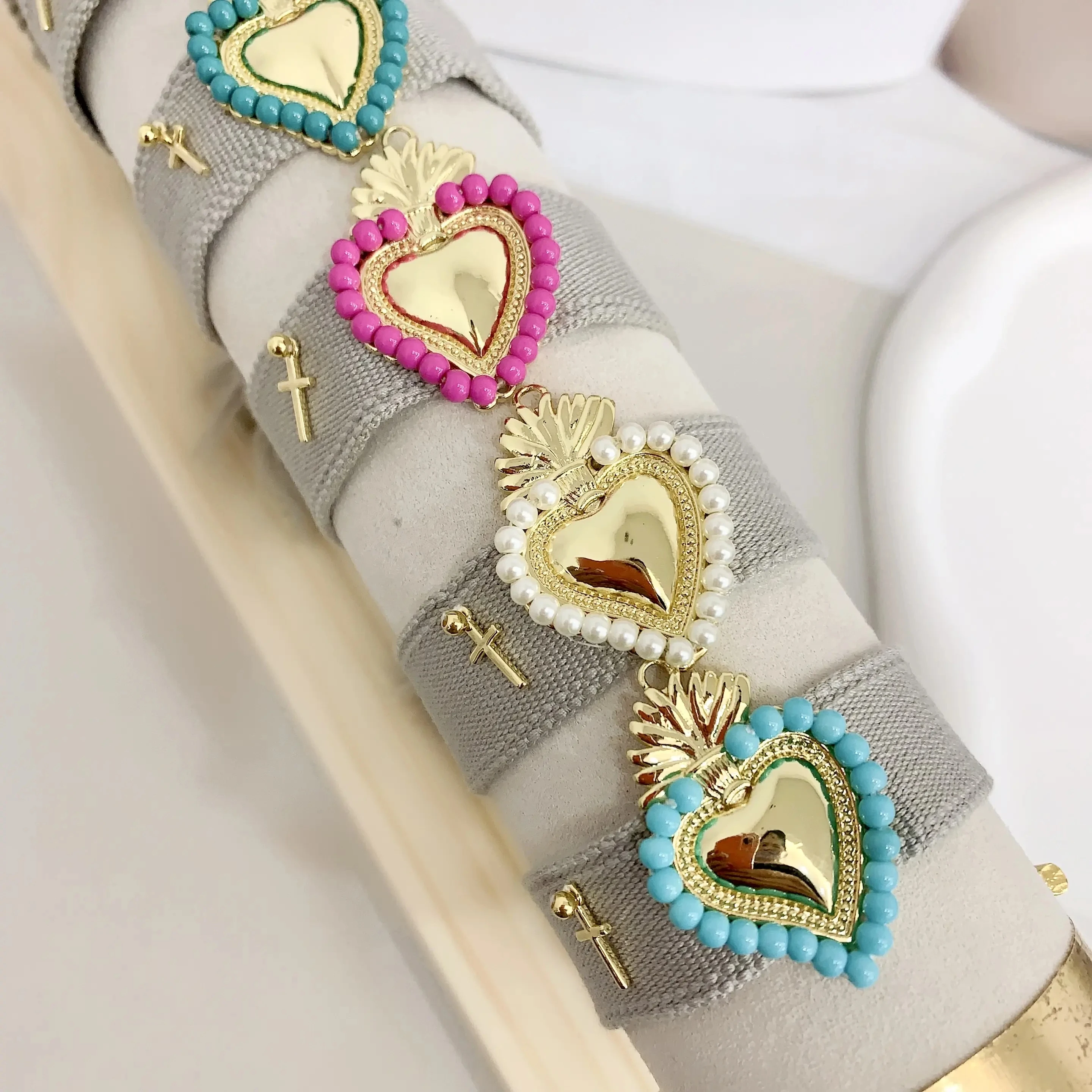 5Pcs Fashion Cross Charm Bracelets 18k Gold Plated Hand-woven Bracelet Gold Colorful Bead Heart Bracelet Friendship Lovers Gift