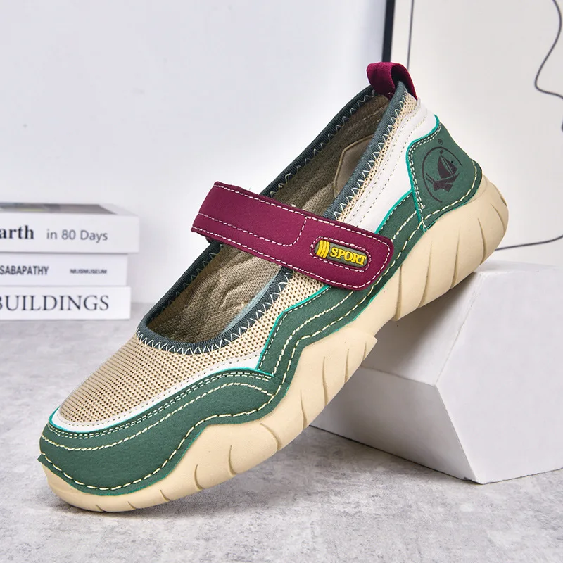 

Plus Size Summer Mesh Breathable Women's Shoes Comfortable and Non Slip Women's Vulcanized Shoes