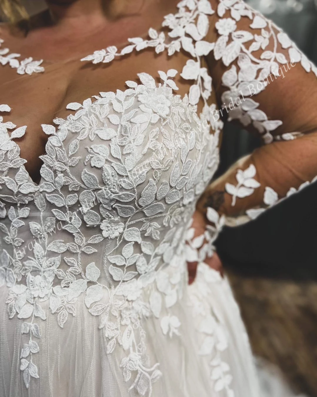 Vestido de casamento com mangas compridas, pescoço ilusório em linha A, boho, vestido de noiva moderno ao ar livre para noivas, trem de varredura longo, tamanho grande, 2024