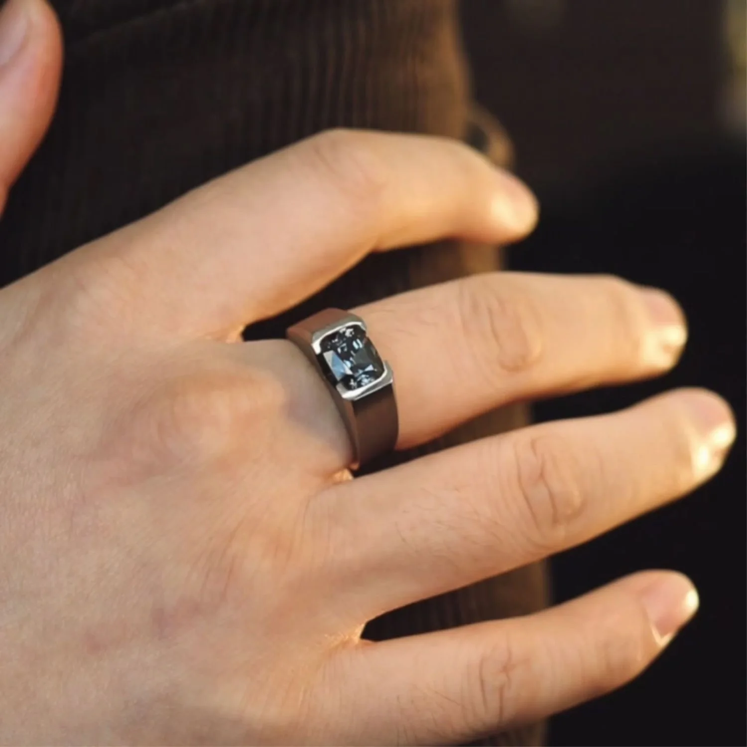 Mysterious Style Gun-black Wire Drawing Process Invisible Inlaid Imitation Gray Crystal Ring Men's Mature Charm Jewelry Ring