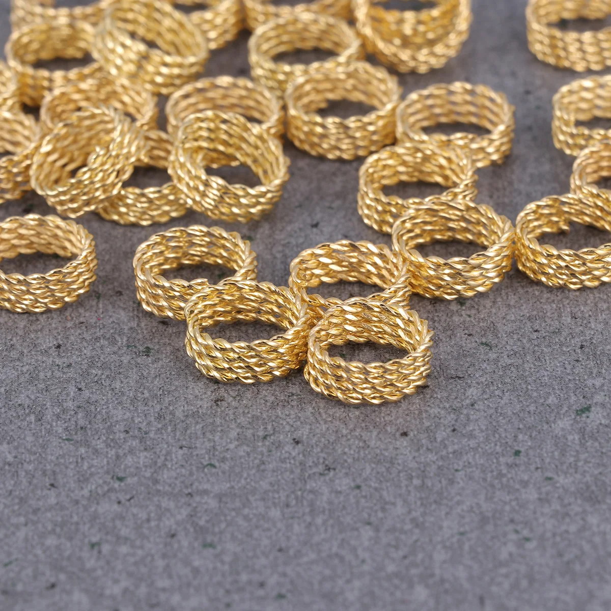 

30 PCS Clips Hair Extension Gold Accessories Braids Dreadlocks Rings Miss Beads for