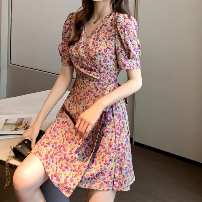 Summer 2025 Women's V-ne Bubble Sve Holiday Dr Korean Sle Belted Waist ort Skirt Floral Print Cross-border Faion
