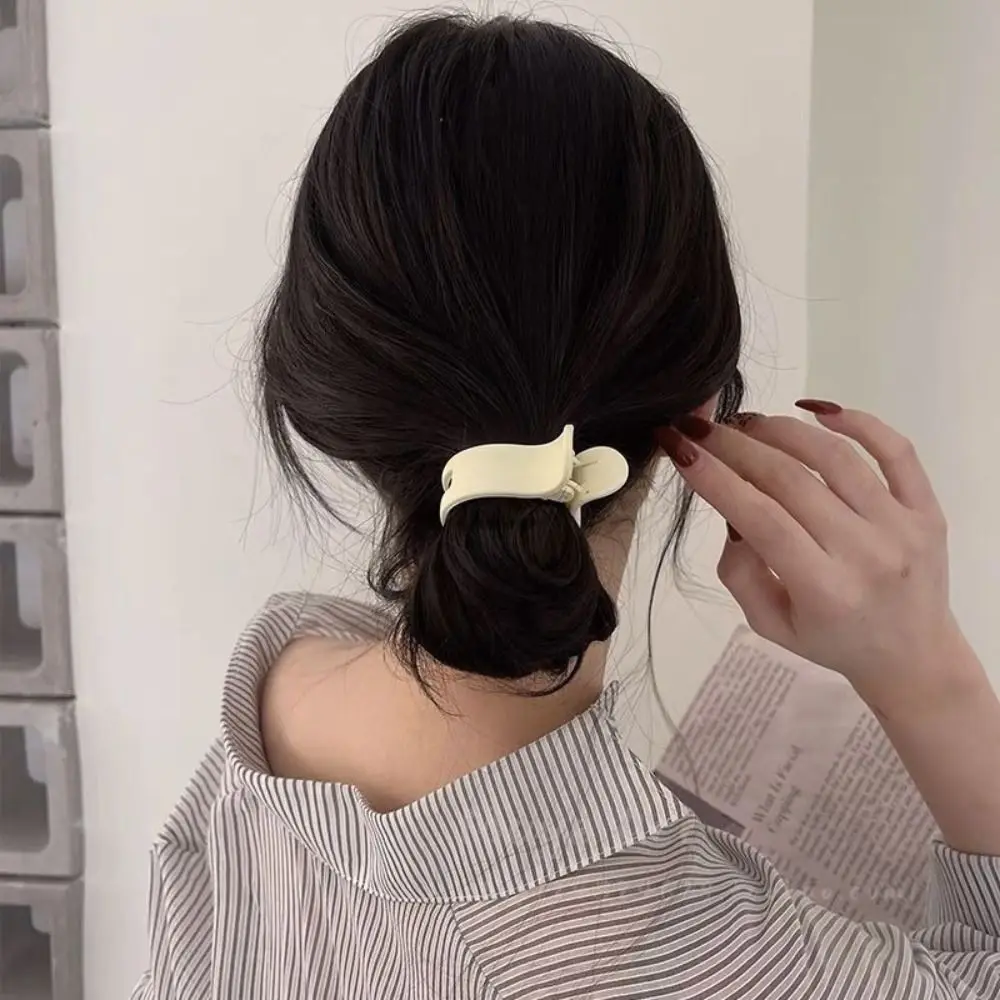 Fashion Simple Ponytail Hair Clip Headdress Hair Accessories Small Hair Claw Clips Headwear Solid Color Barrette Girls