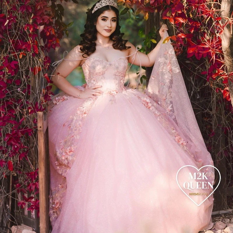 فستان Quinceanera وردي مخصص على شكل قلب بدون أكتاف مزين بالدانتيل على شكل زهرة حلوة 16 فستان Vestidos De 15 Anos YQD230