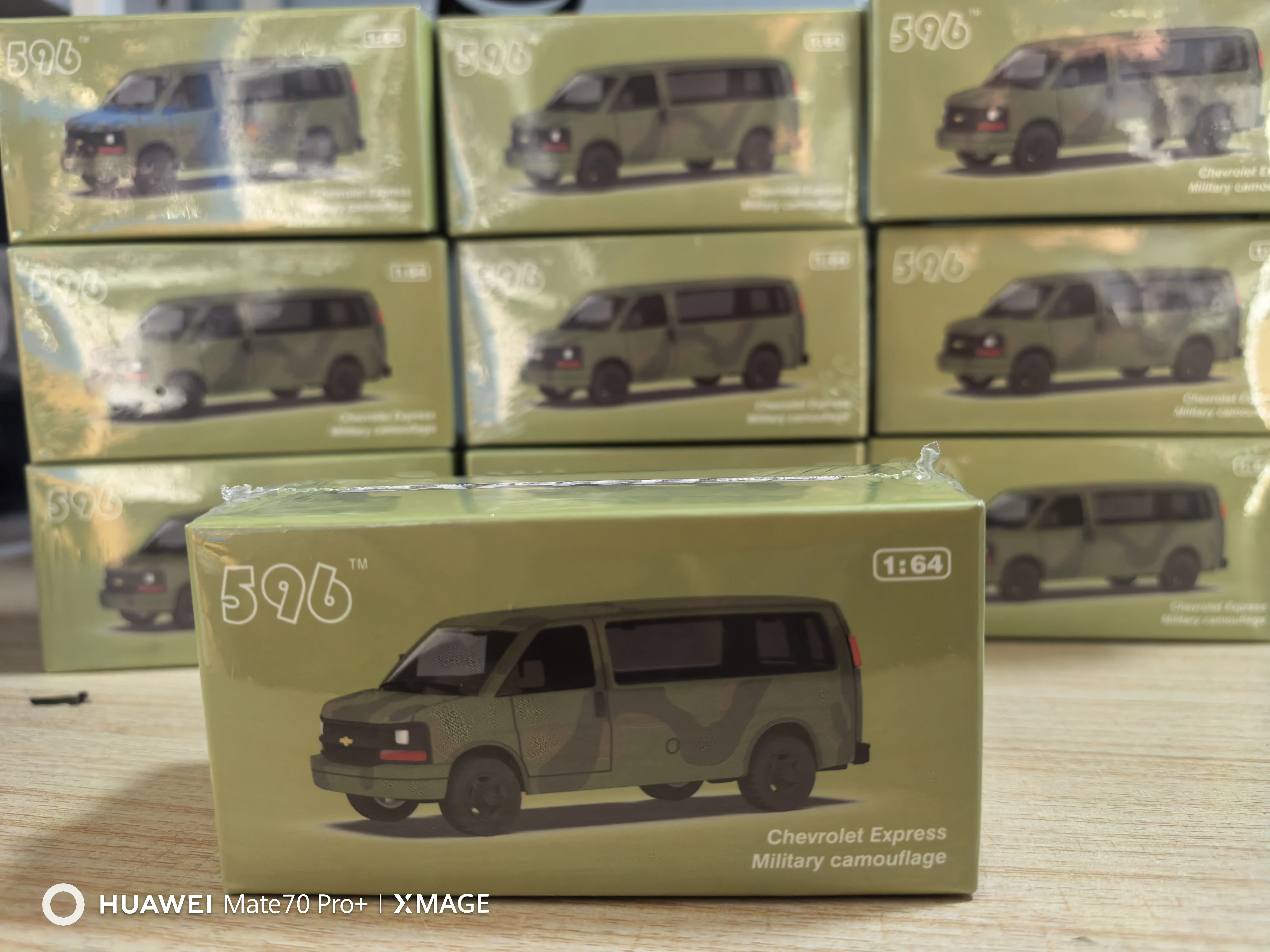 

Модель 596 1:64 Экспресс, коллекция военных камуфляжей, литая под давлением модель автомобиля из сплава, украшение, подарок