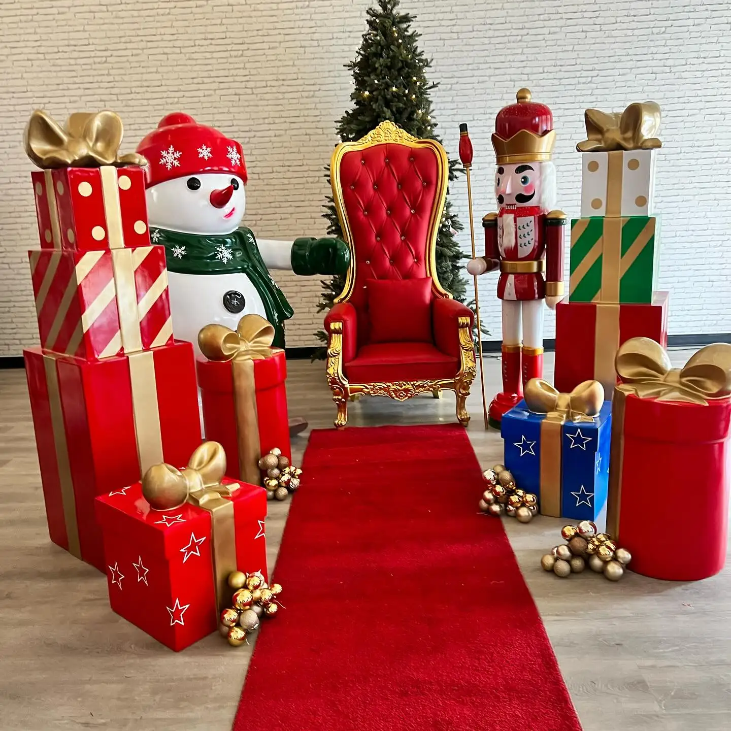Commercial Outdoor Large Resin Crafts Fiberglass Christmas Figurines Chair Bells Exclusive Mailbox Set Gifts Christmas