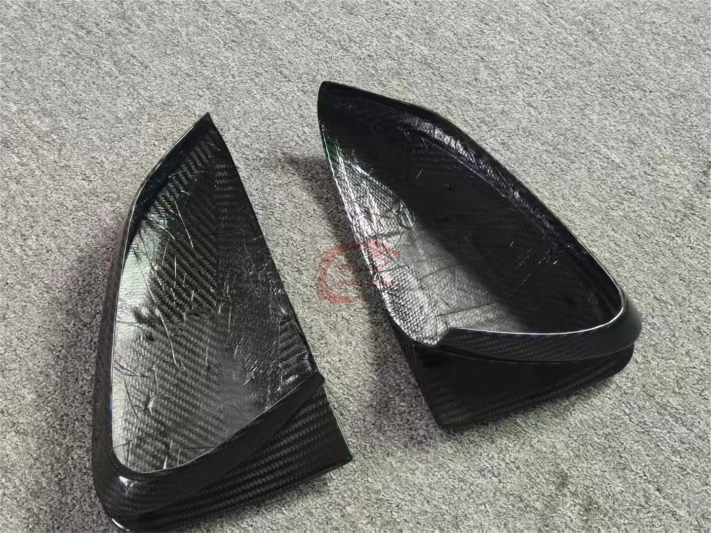 High-quality M Style Dry Carbon Fiber Side Mirrors Rearview Mirrors For Ferrari SF90