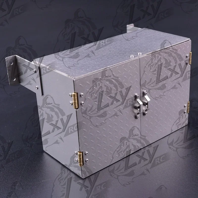 LXYRC 1pcs Metal Simulation Double Door Patterned Board Toolbox for 1/14 Tamiya RC Truck for SCANIA 770S VOLVO BENZ Arocs MAN