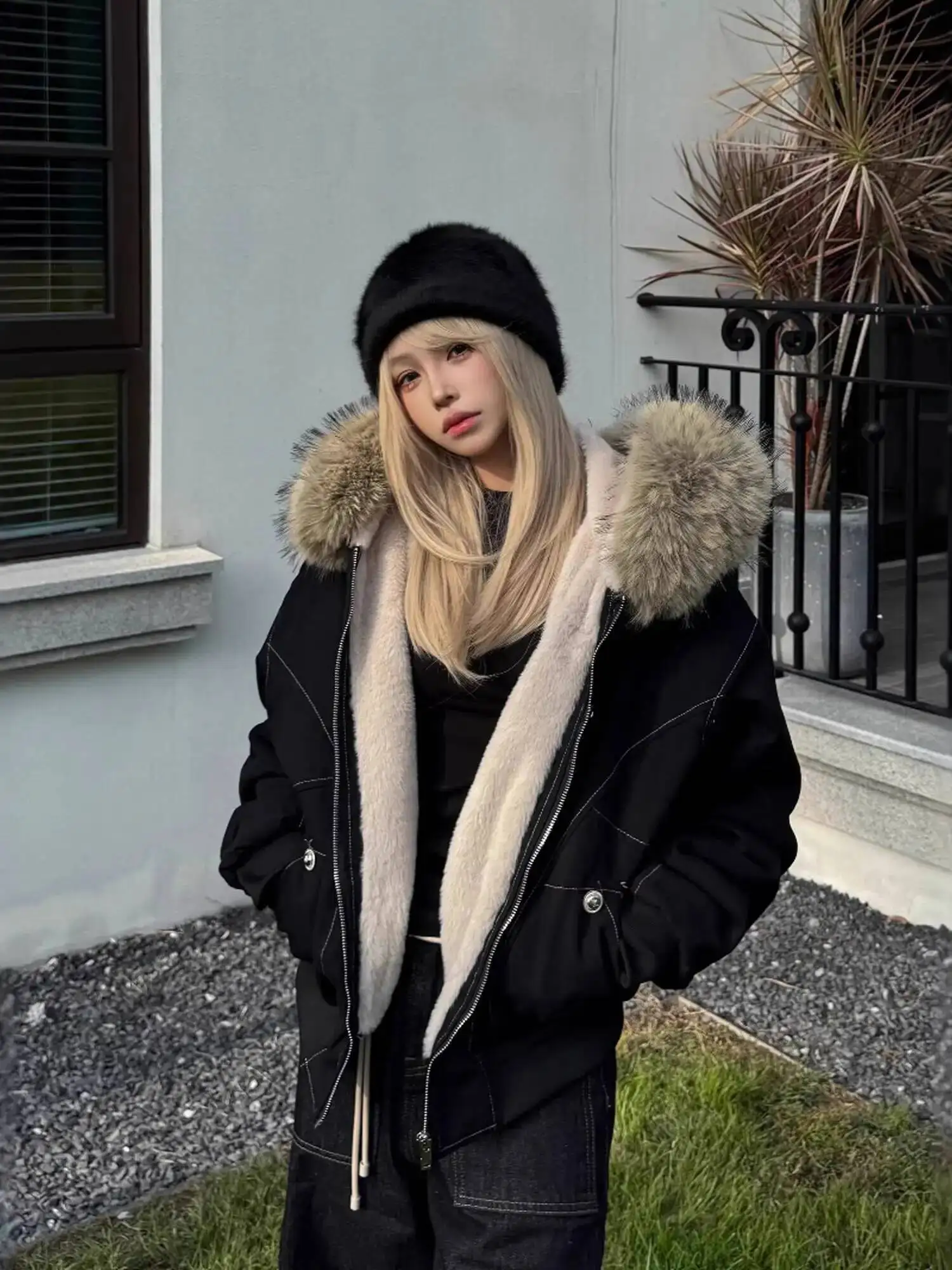 

Women's Fur Hooded Parkas Winter New Wmen Coat Thickened Cotton Short Petite Friendly Faux Fur Integrated Parka
