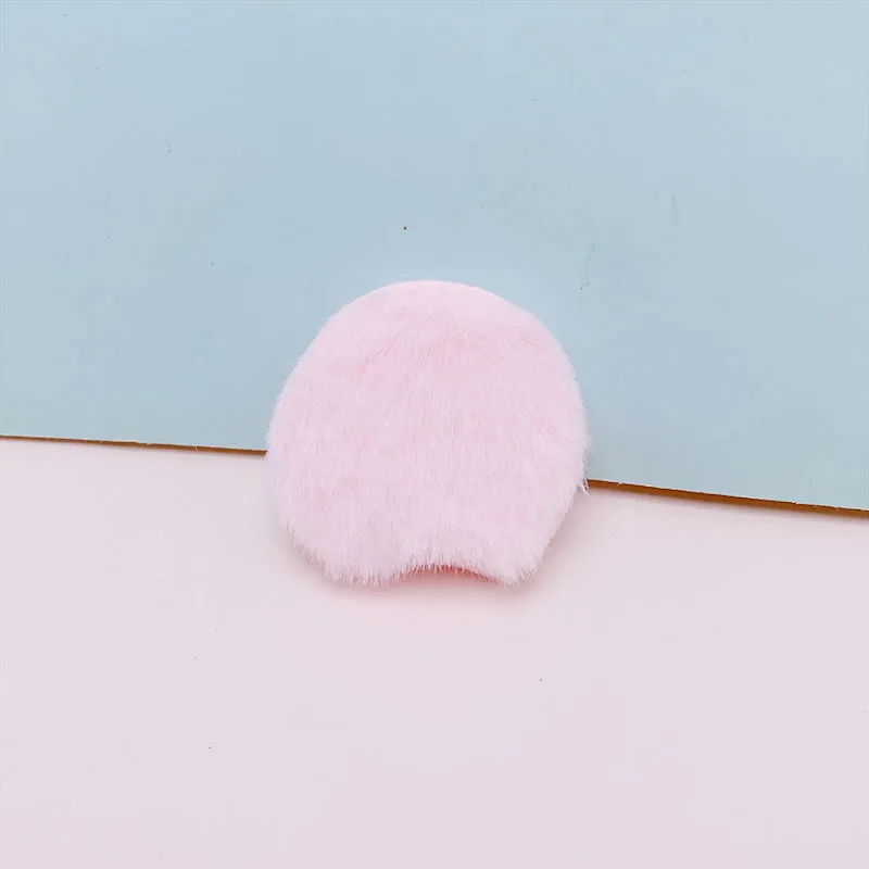 36 Stück, 4 cm, beidseitig mit Filz überzogene, kleine, runde Applikationen in Mausform, zum Aufnähen auf Kinderhüte, Stirnbänder, Haarspangen und als Accessoires. – Detail 13