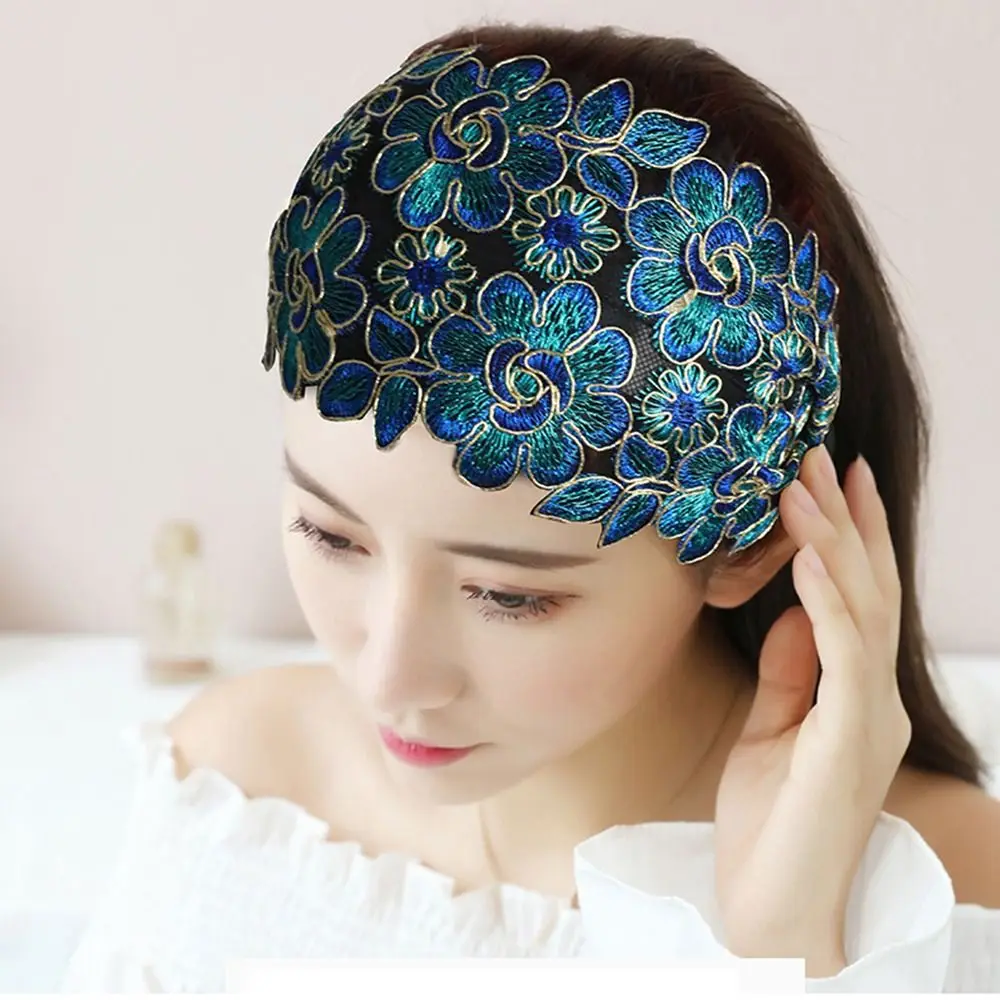 Niedliches breites Spitzen-Mesh-Haarband mit Blumen, elastisches Damen-Haarband, rutschfest, mit Hohlmuster, hohle Kopfbedeckung für Mädchen – Detail 11