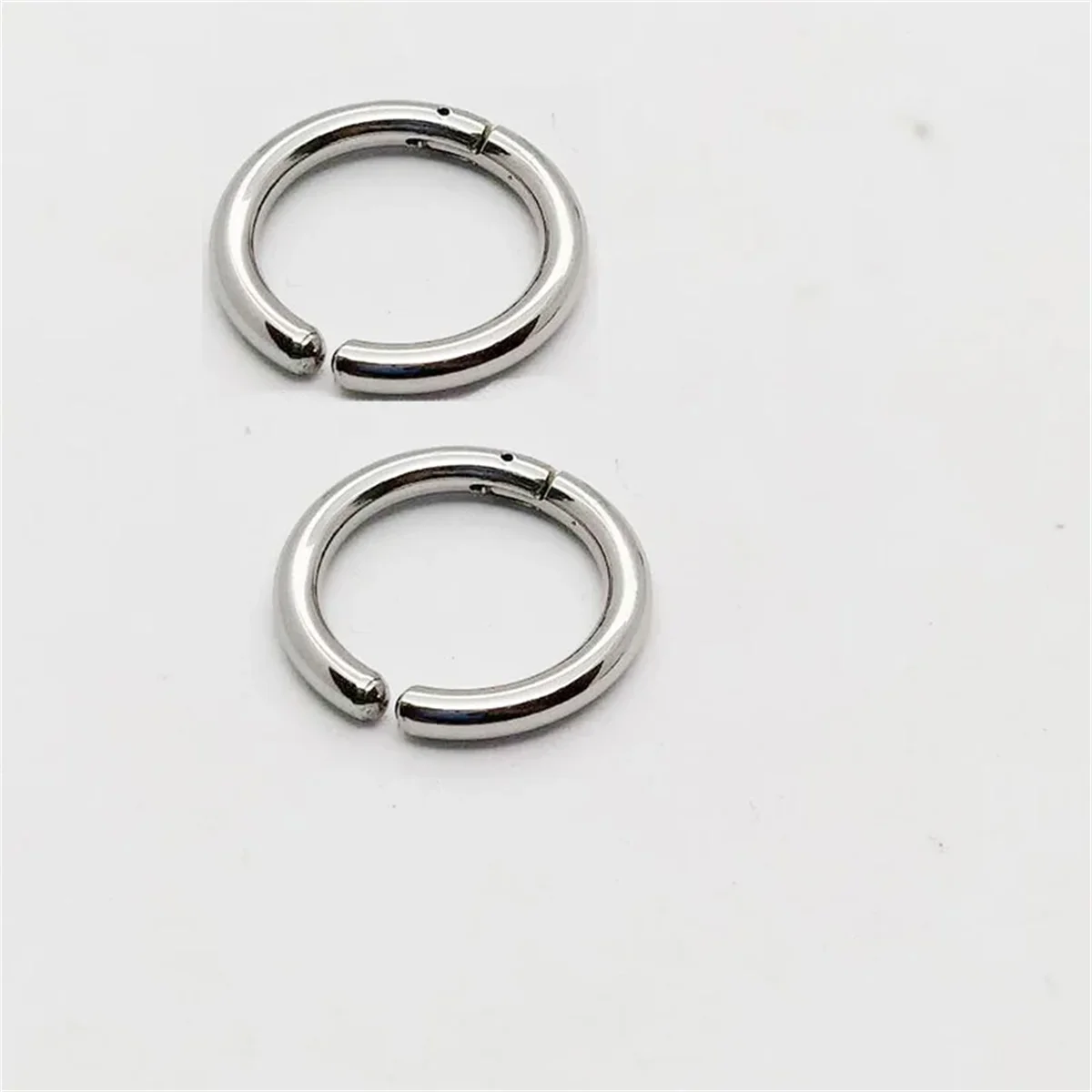 2 قطعة 316L الفولاذ المقاوم للصدأ وهمية Huggie هوب أقراط ، كليب على الأذن فو الغضروف أقراط غير ثقب المجوهرات أقراط