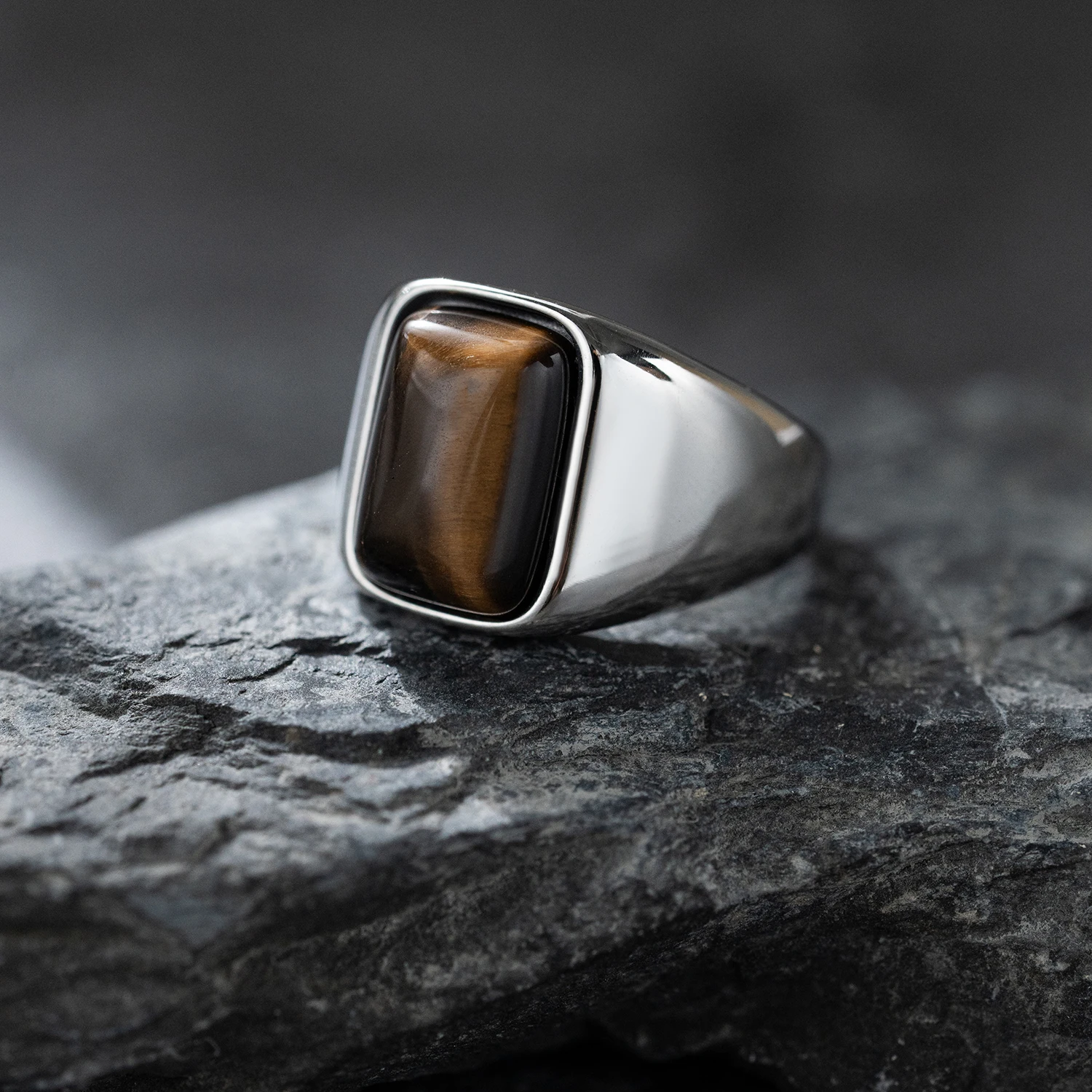 Retro Mode Persönlichkeit Luxuriöser natürlicher Tigerauge Steinring. Lässiger Business-Stil Unisex-Ring. 316L Edelstahl – Detail 3
