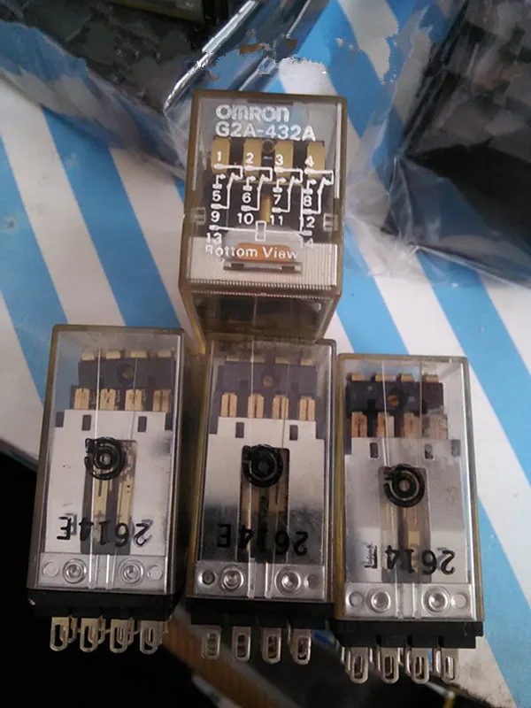 

G2R-432A-AC220V.AC110V.24VDC 10PCS