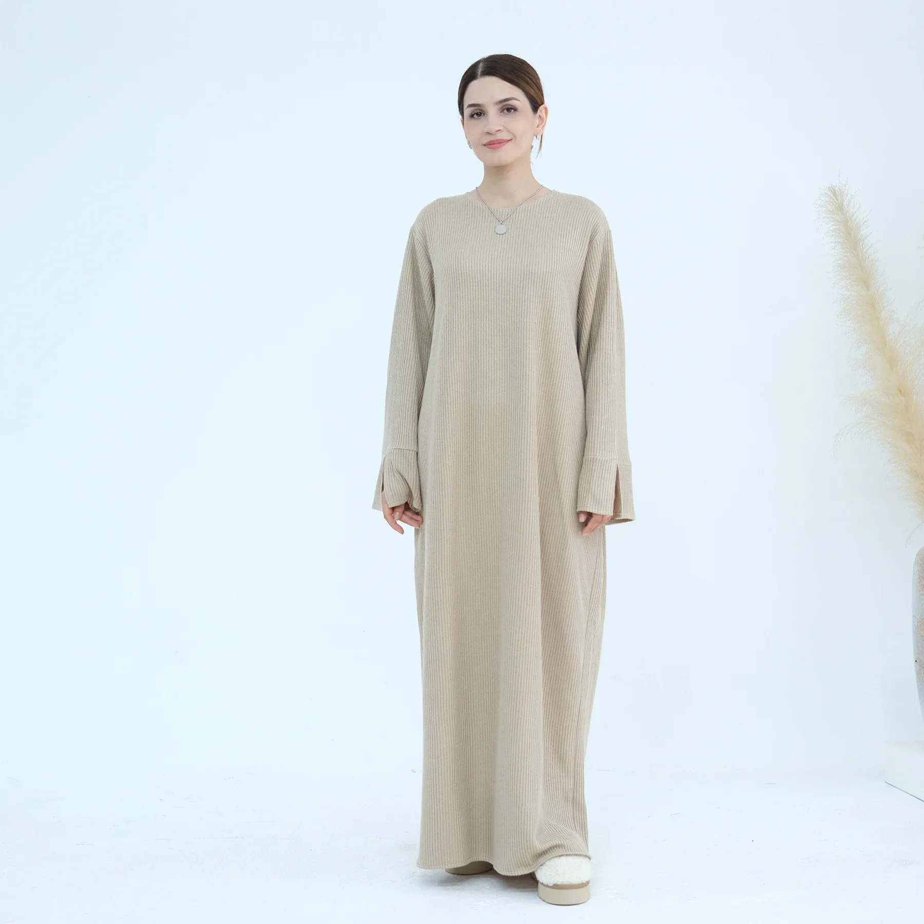 

Plain Winter Closed Abaya Dress Thicken Knitted Loose Sweater Muslim Abayas for Women Dubai Luxury Turkey Islam Clothes Ramadan