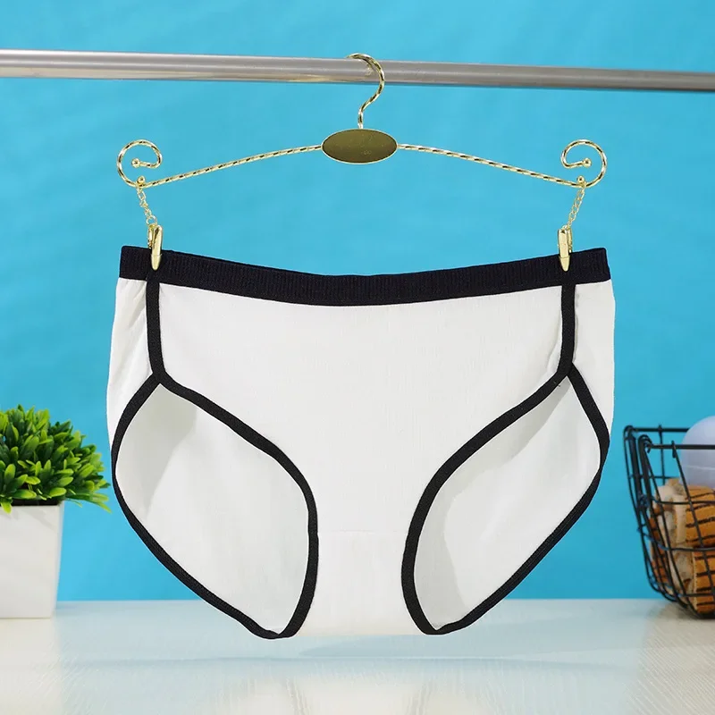 Simple Solid Color Basic Style Black Soft Pure Desire Style Mid-waist Full Cotton Crotch Breathable Triangle Briefs Underwear