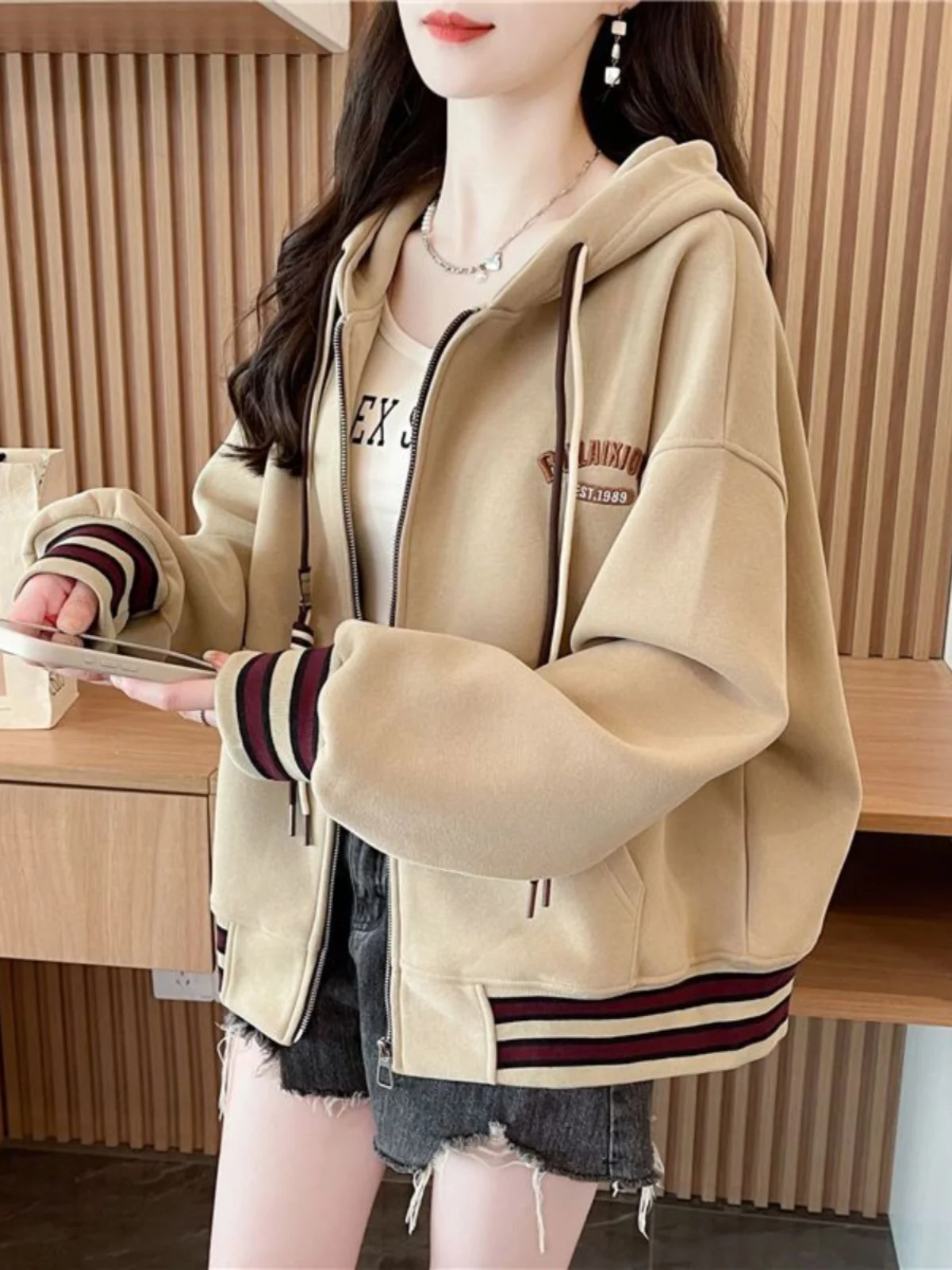 Women's Zipper Front Hooded Fleece Lined Thickened Baseball Style Open Cardigan Spring Autumn New Style Casual Loose Fit Oute...
