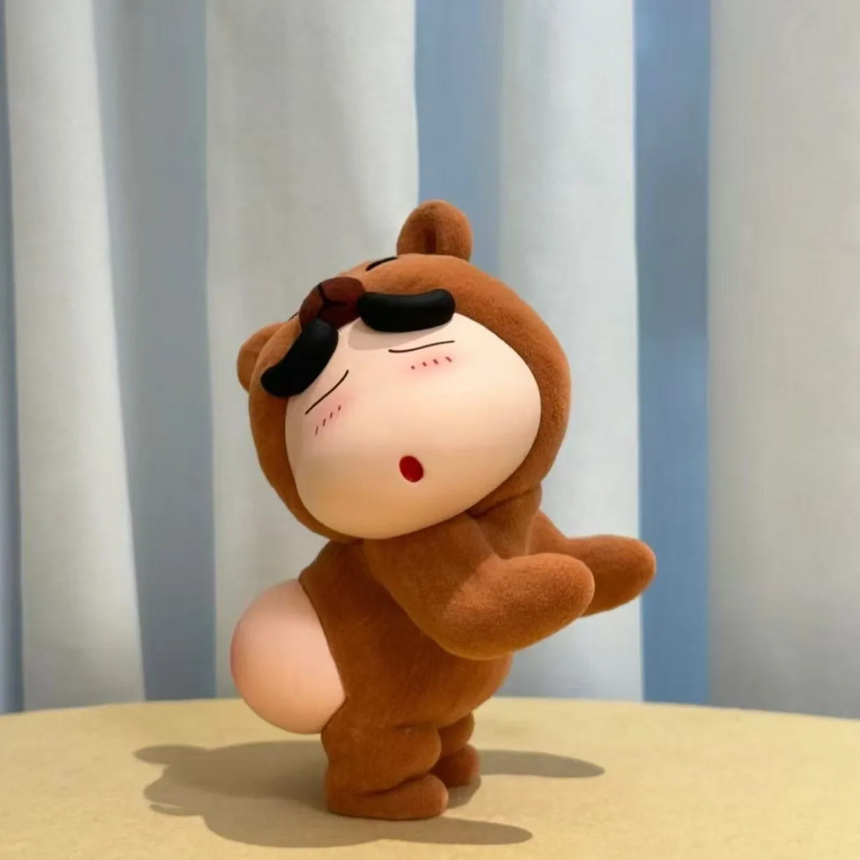 

Милая кукла-фигурка Шин-чана (Crayon Shin-chan) в виде попы, мультяшное украшение для рабочего стола и автомобиля, ручная работа, офисная кукла, подарок, модный аниме-аксессуар