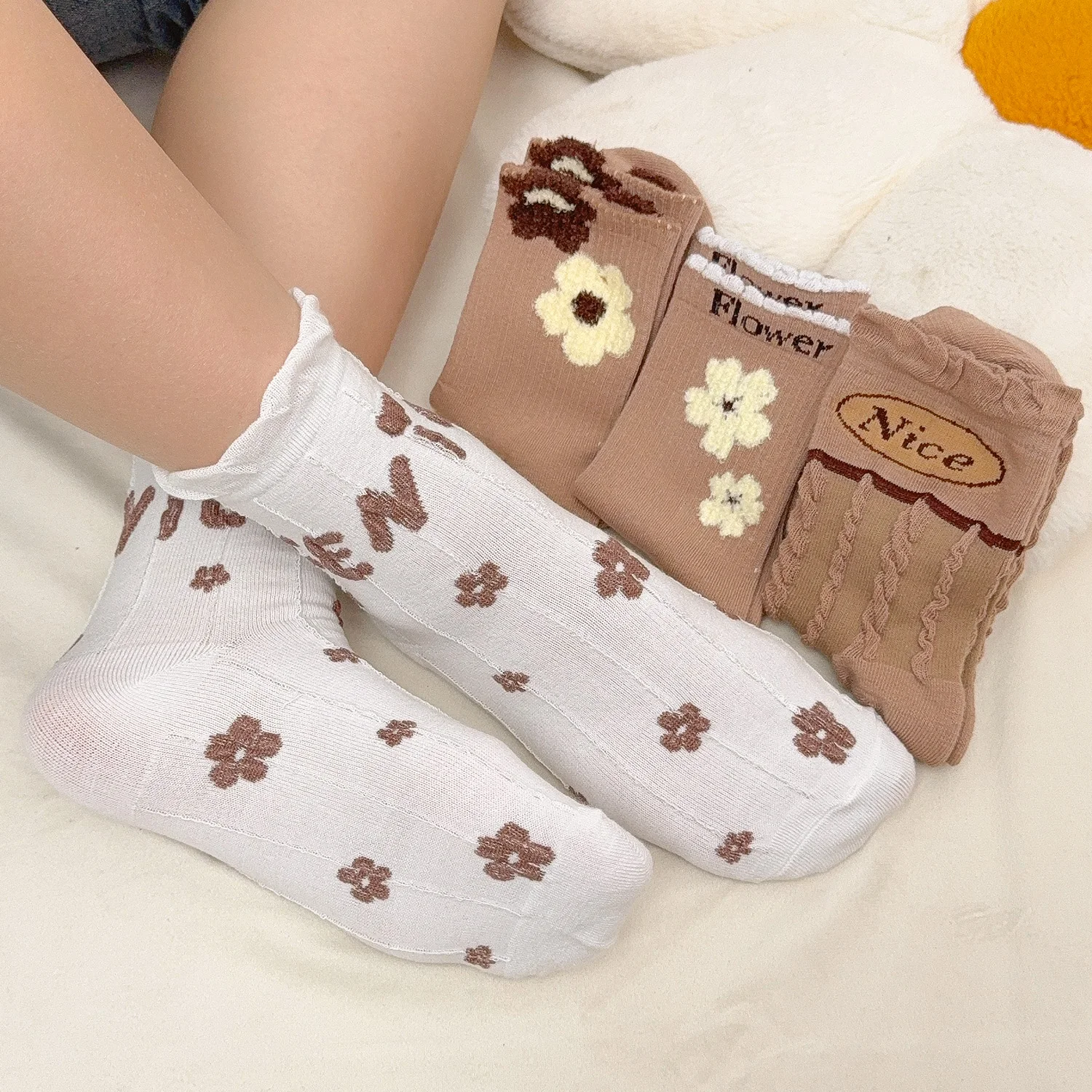 Korean Women's Mid Tube Socks Autumn and Winter Plush Lace Socks Ins Trendy Versatile Forest Coffee Colored Socks