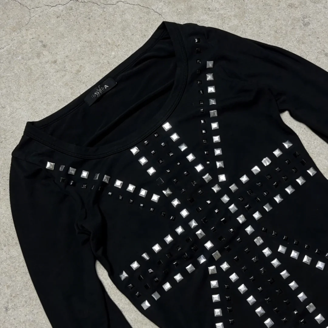 Black Long Sleeve Top Women 2026 Silver Square Studded Cross Detail Round Neck Slim Fit Y2K Aesthetic Alternative Fashion Top