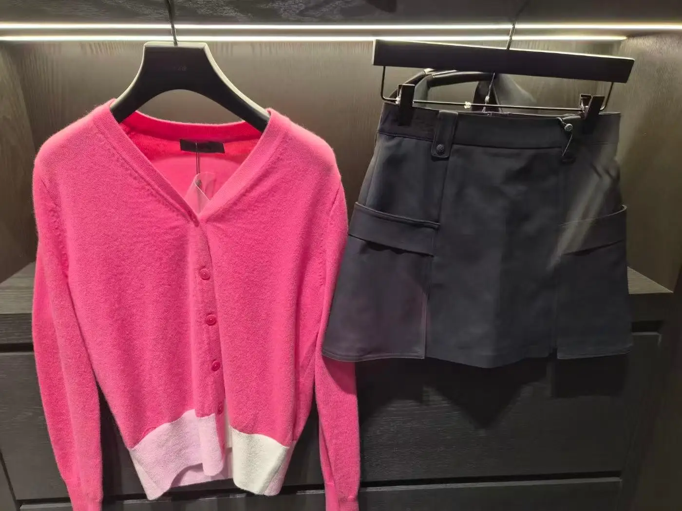 2026 Autumn Winter New Women Golf Apparel V-Neck Color Block Knit Cardigan Outdoor Golf Sports Coat