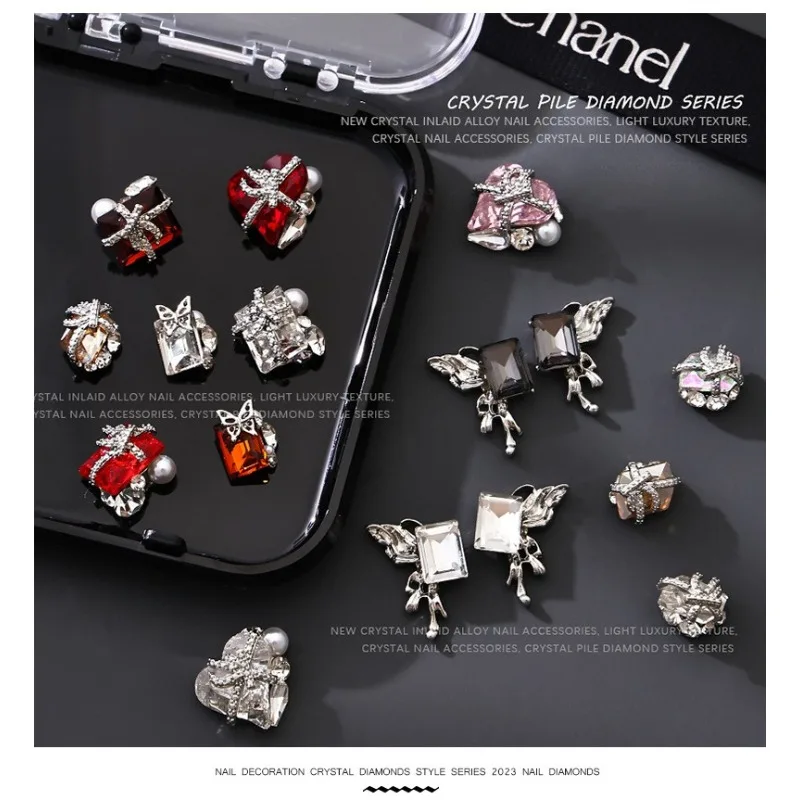 5Pcs Heart Gift Box Cluster Nail Charms, Red Prong Setting Sparkly Alloy Ornaments for New Year DIY Manicure Nail Accessories