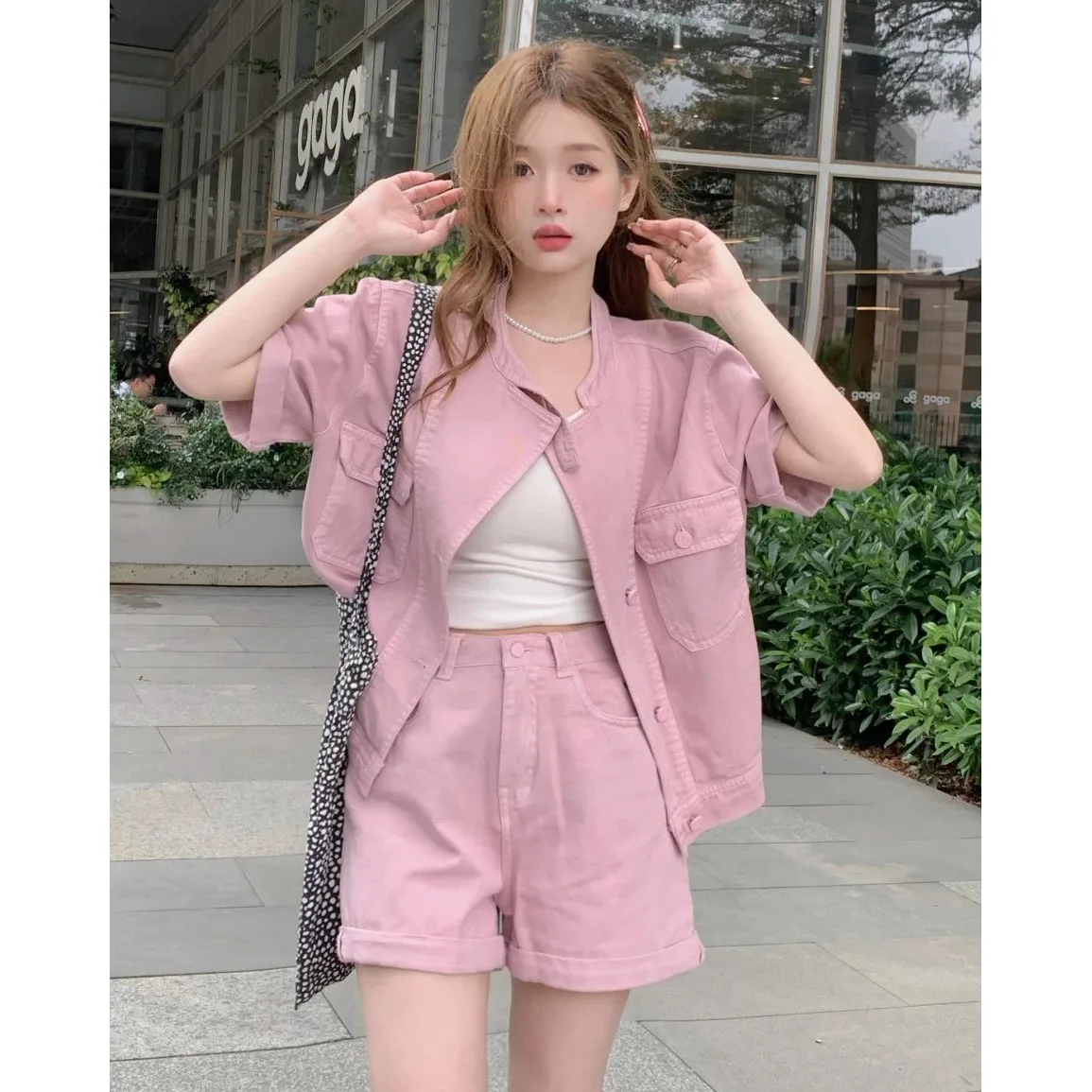 

Летние комплекты с короткими брюками, женские корейские розовые джинсовые куртки в стиле ретро + джинсовые брюки, костюмы из 2 предметов, модный повседневный свободный женский наряд