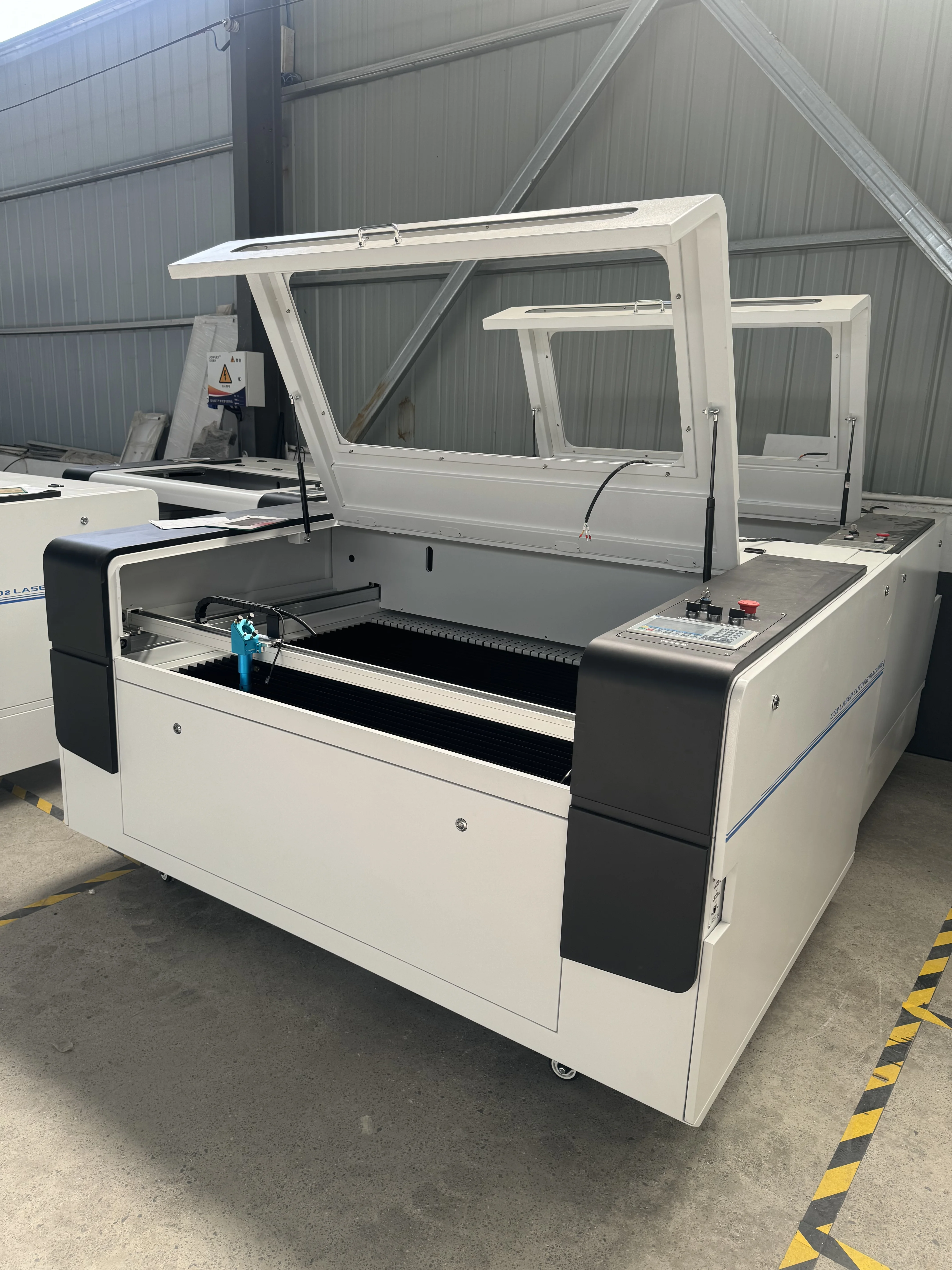 

China 100W CO2 Laser Engraving Machine 600x900mm Laser Cutter 1390 150W CNC Marking Cutting Tool for Business & Industrial Use