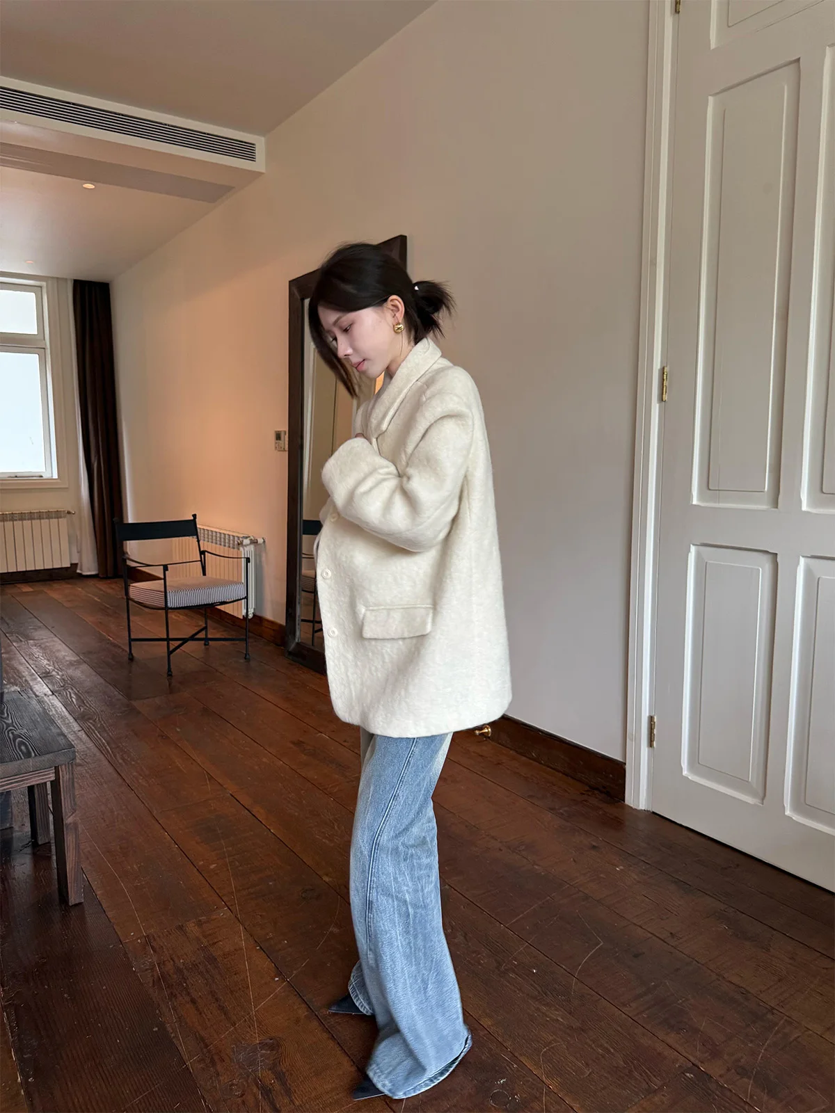 Thickened Winter White Woolen Coat for Women 2025 New Style Small Size Unique Beautiful Cleanfit Polyester Fiber No Ironing N...