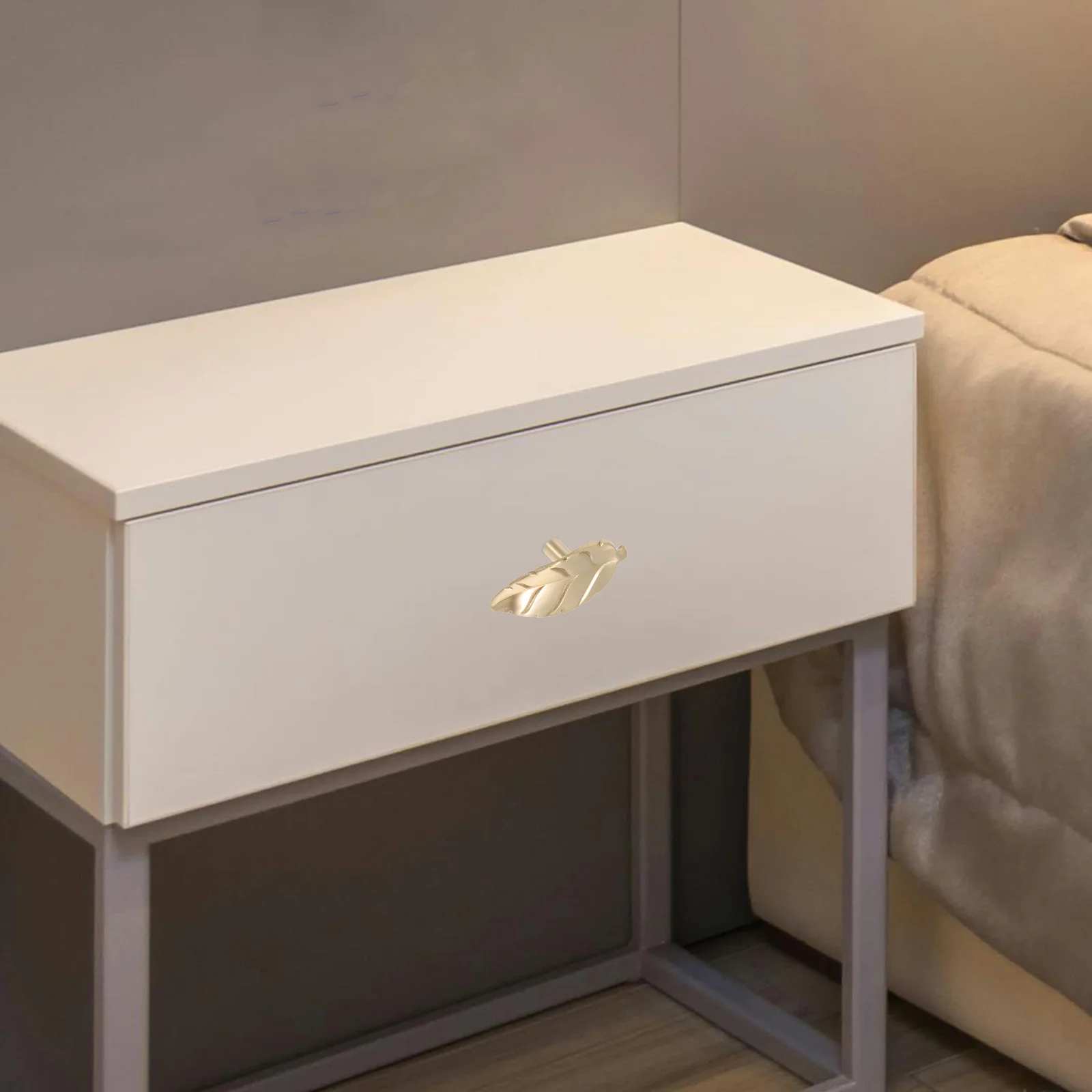 

Brass Leaf Design Cabinet Handles Drawer Knobs Vintage Gold Pulls Hardware for Dressers Gold Pulls for Cabinets and Drawers